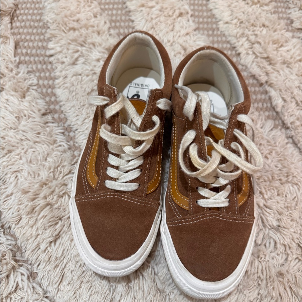 Vans Vault Suede Shoes Size 5.5
